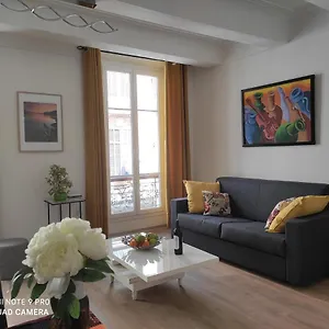 5 Min To Sea Francaise Old Town Apartment