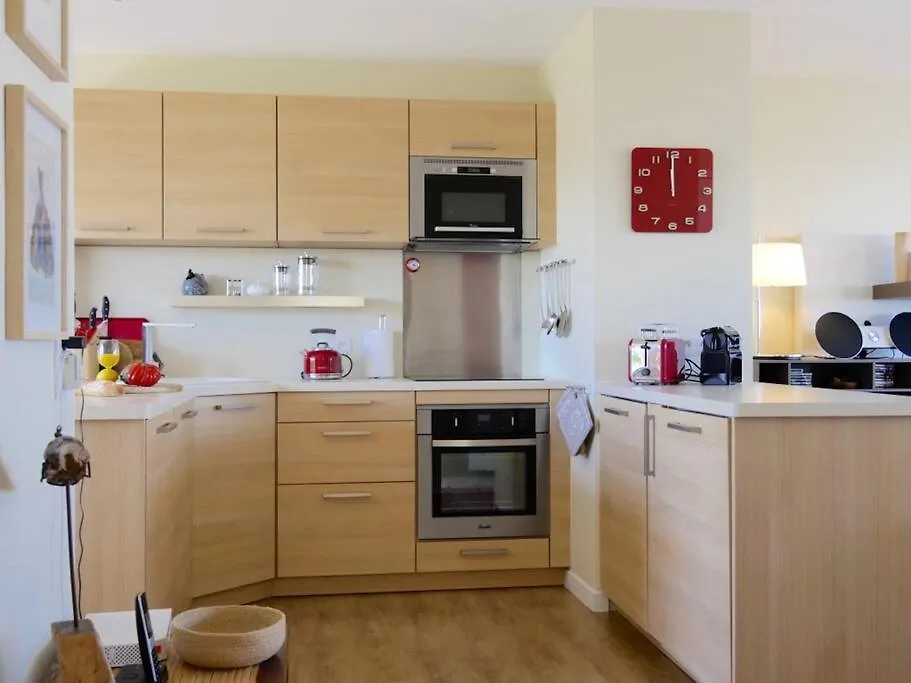 Albion - Luxurious 3 Bedrooms Large Terrace Parking Ac Antibes 0*,  France